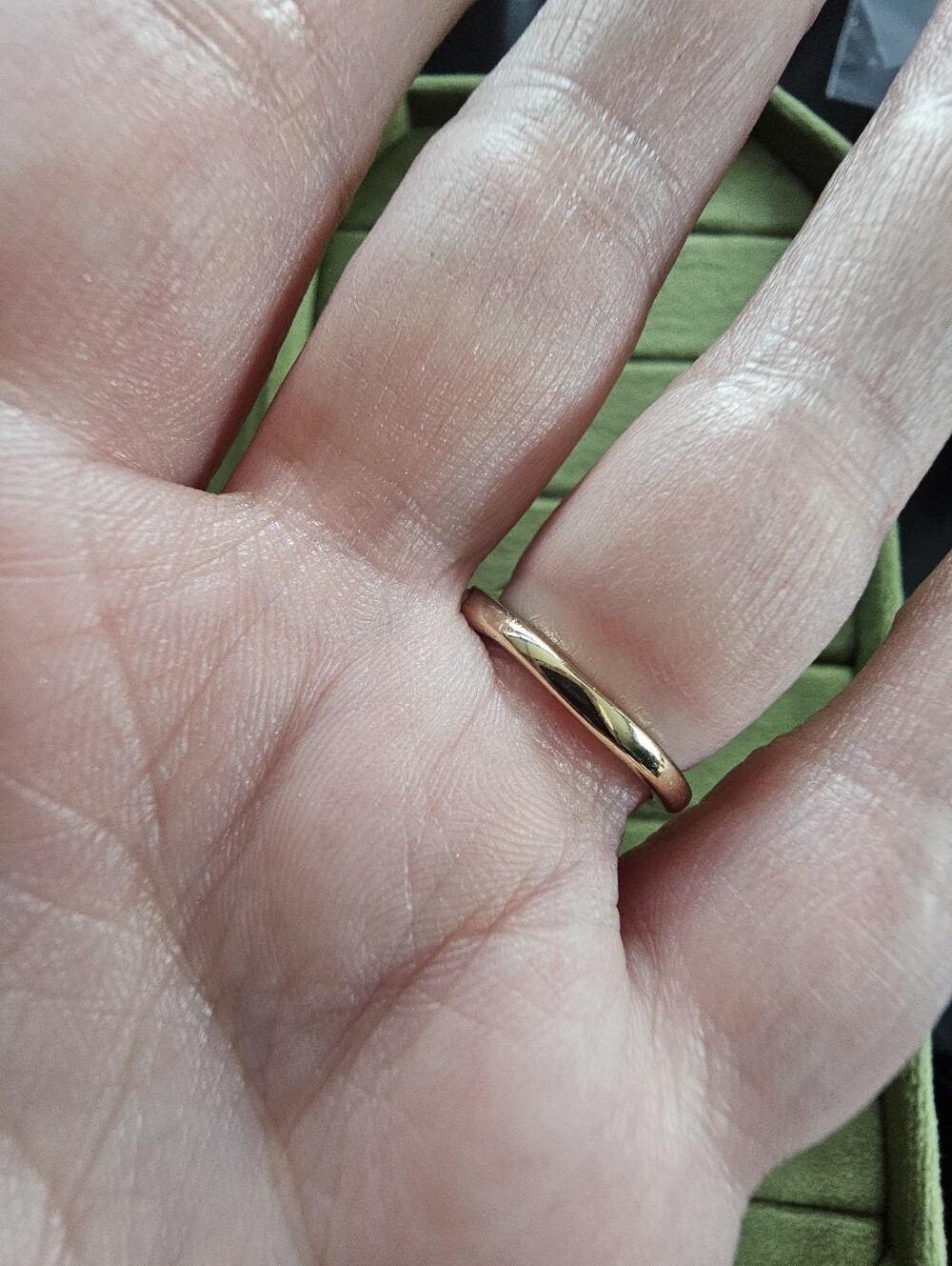 Avon Ring Size 6 - Picture 5 of 6